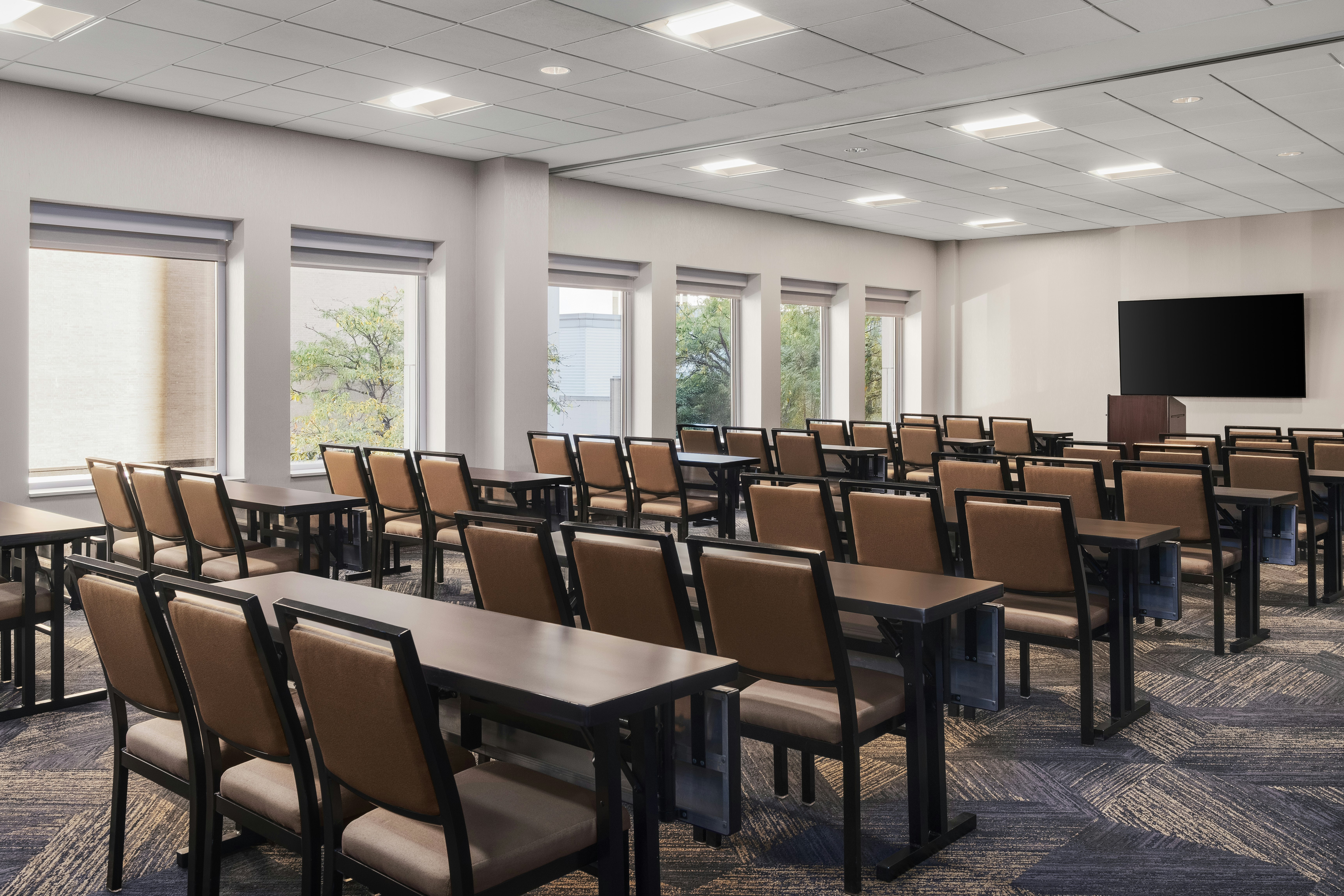 Hampton Inn & Suites Chicago-Downtown 21/25