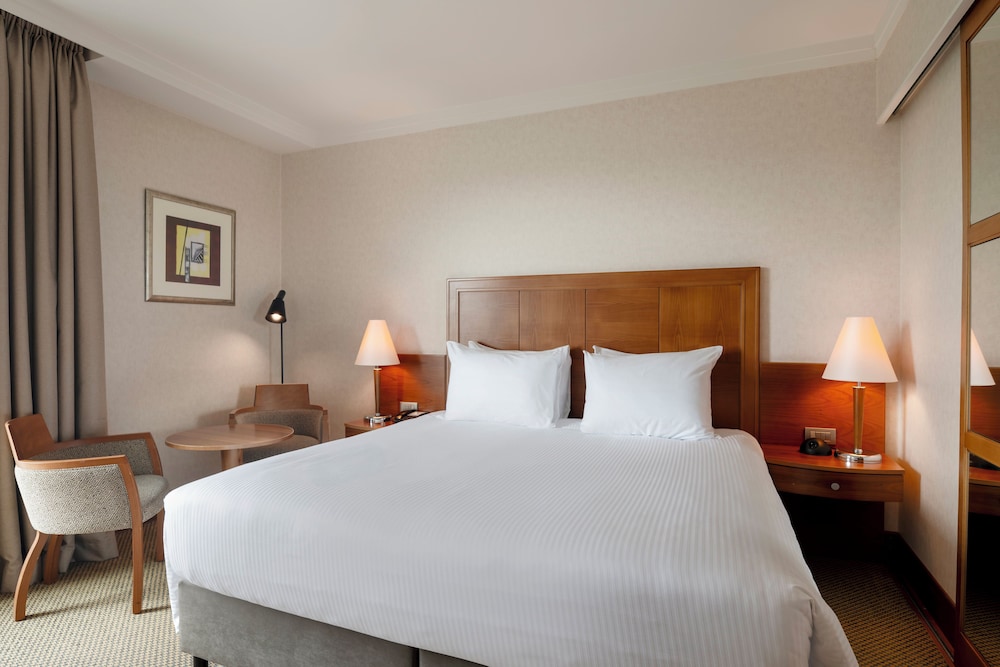 غرفة قياسية بسرير كوين، Crowne Plaza Brussels Airport 2/8