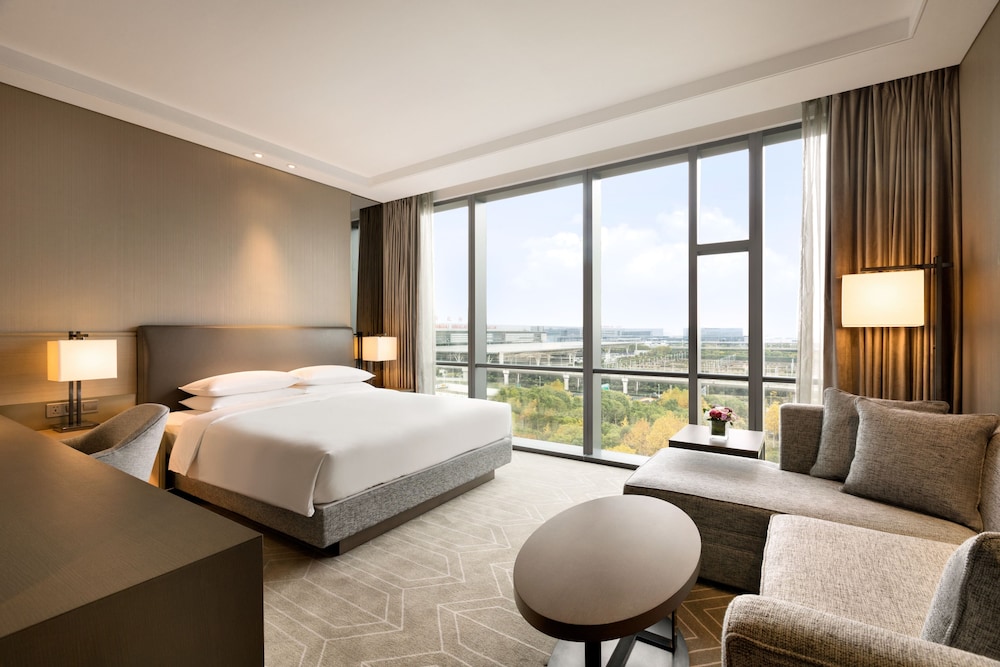 HYATT PLACE SHANGHAI HONGQIAO CBD 10/50