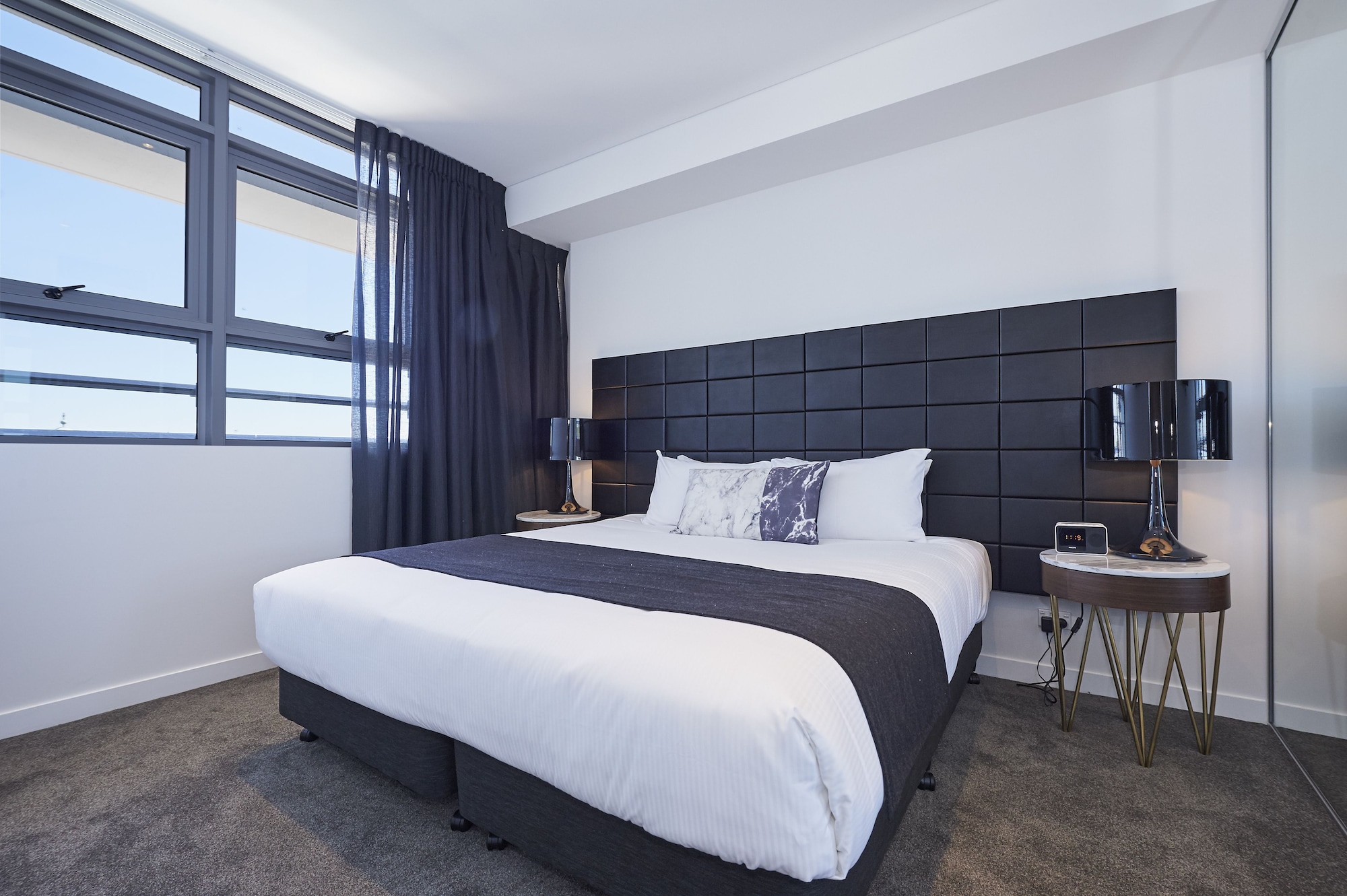1 BEDROOM, EXECUTIVE