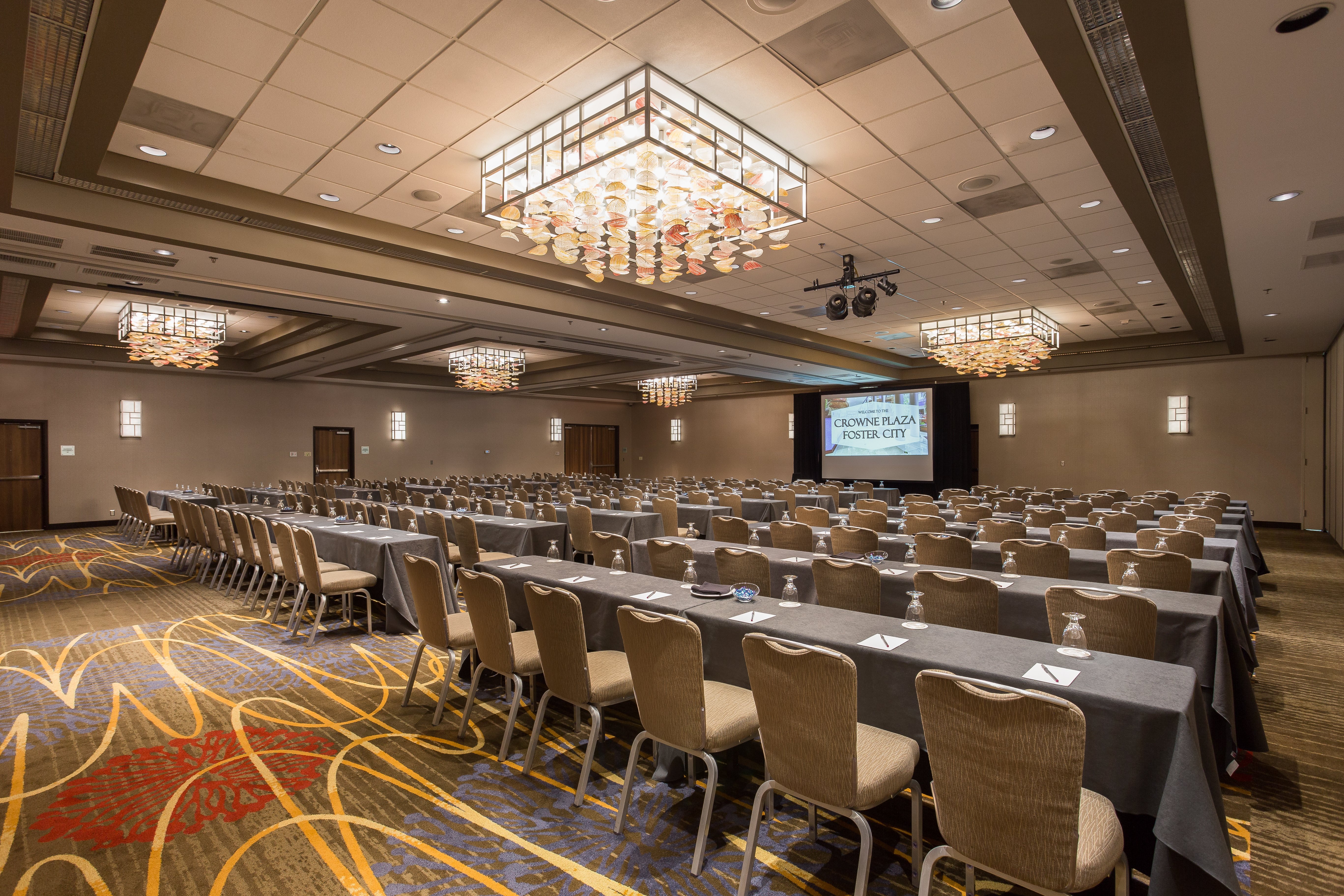 Crowne Plaza Foster City San Mateo 63/75