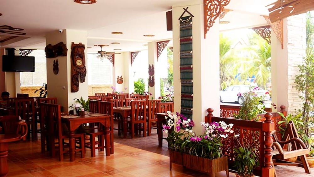 The Orchid House 42/50