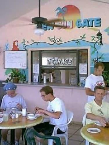 New Sungate Motel 8/21