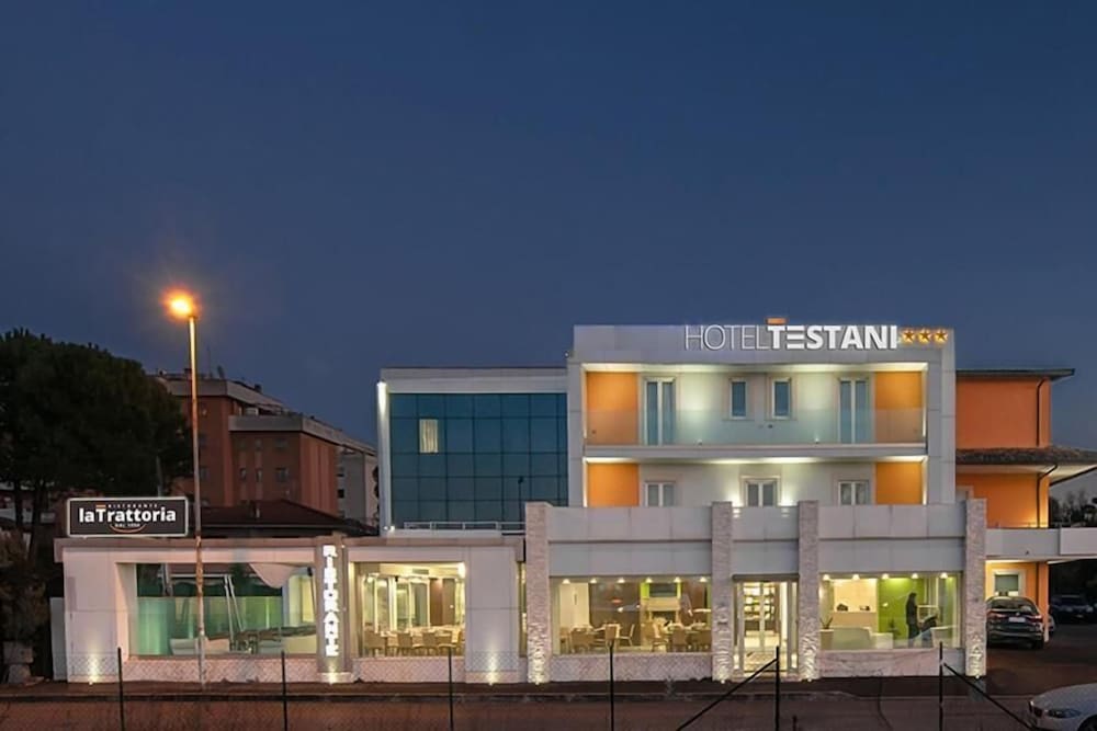 Hotel Testani 2/50