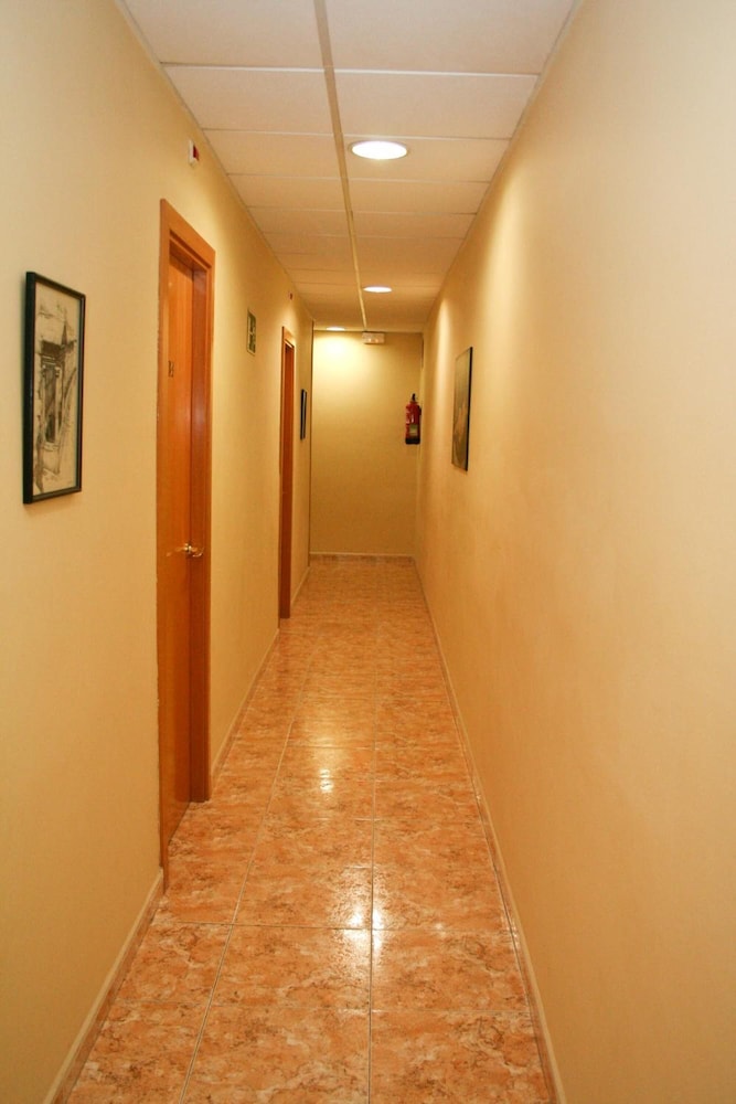 Hostal Baler 21/34