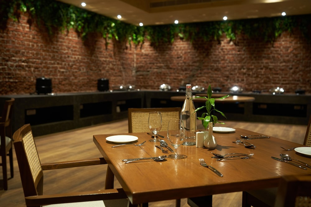 Ikshana Resort and Spa 34/48