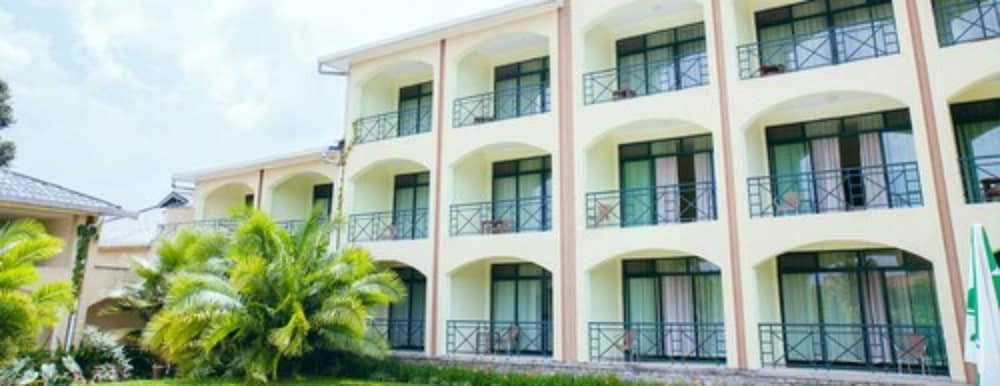Gorillas Volcanoes Hotel 2/40