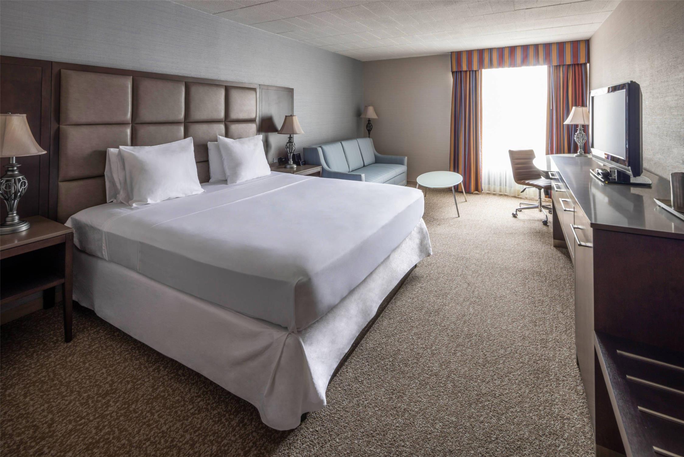 Radisson Hotel Hauppauge-Long Island 6/26