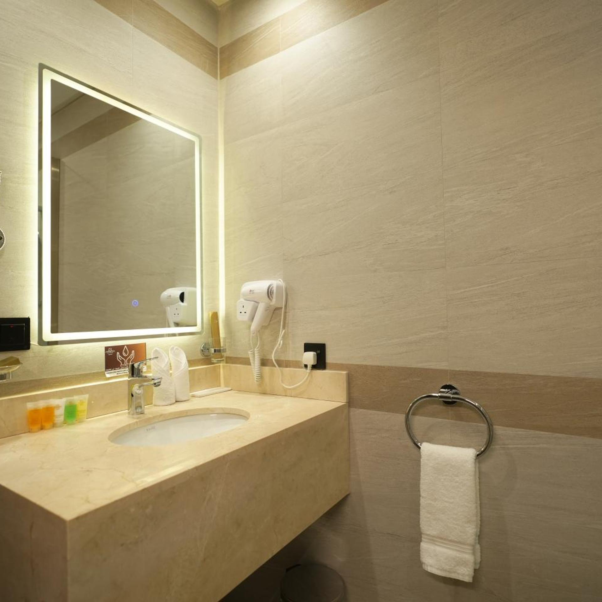 Snood Al Narjis Hotel 50/50