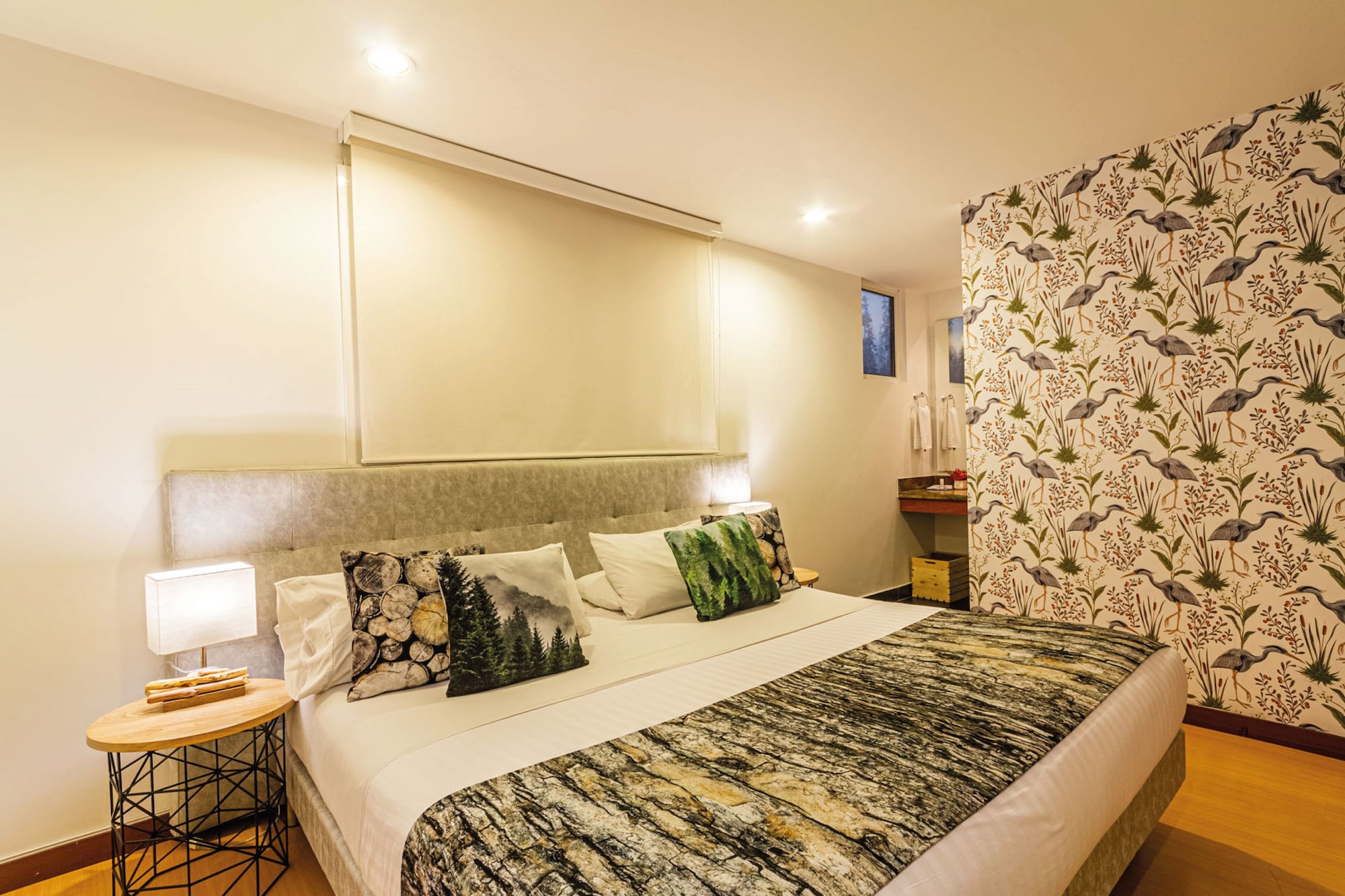 STANDARD, DOUBLE BED