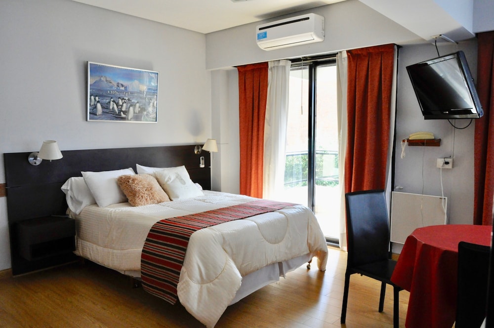 Golf Tower Suites Apartments 19/64