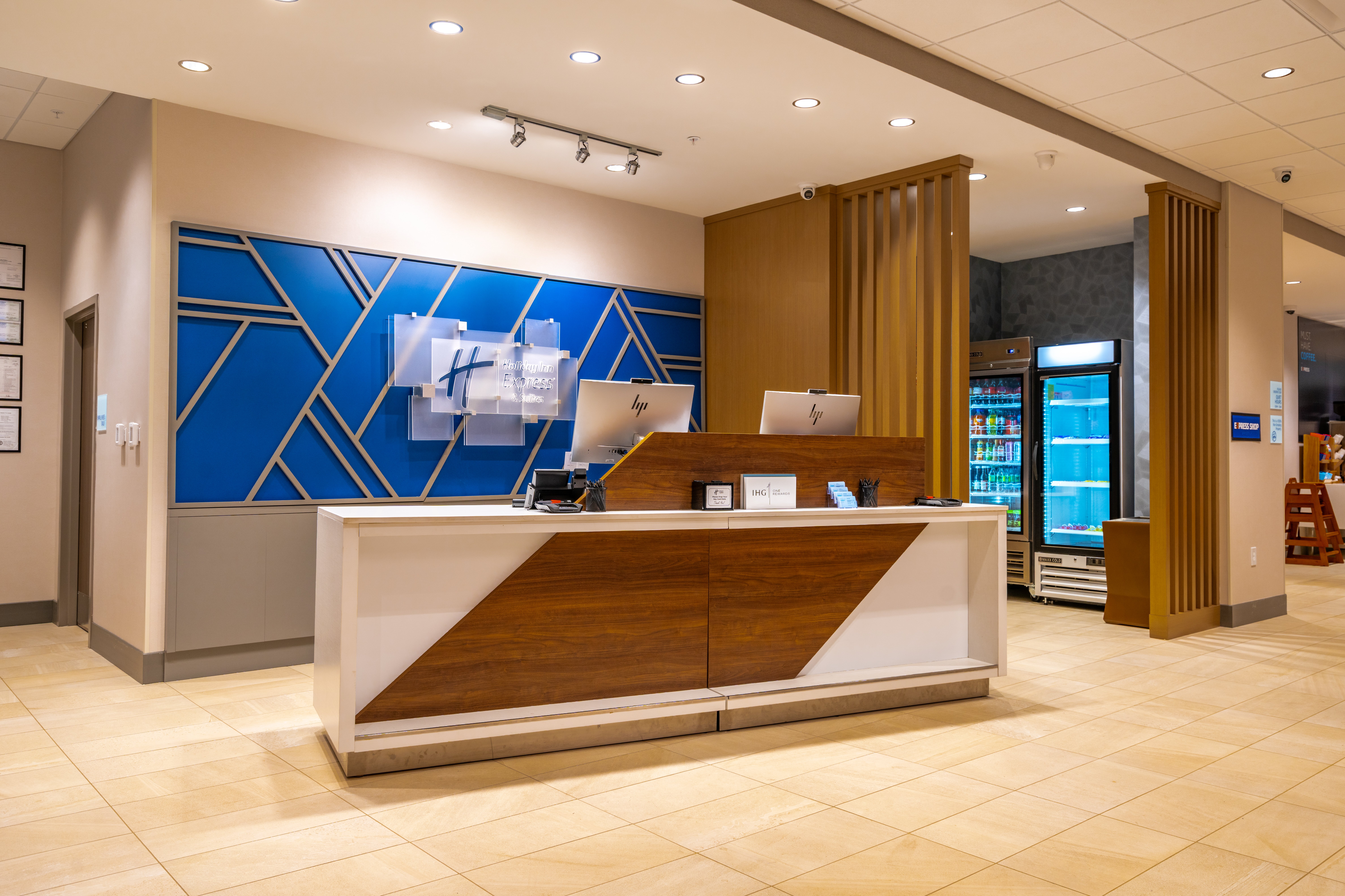 Lobby at Holiday Inn Express & Suites Murfreesboro West, an IHG Hotel, MURFREESBORO - TN