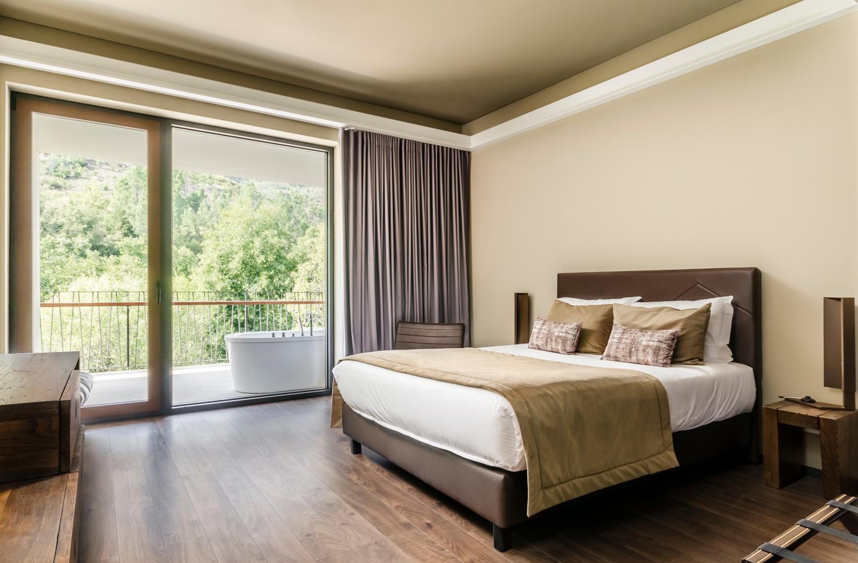 1 Bedroom, Suite, King Bed, Hot Tub