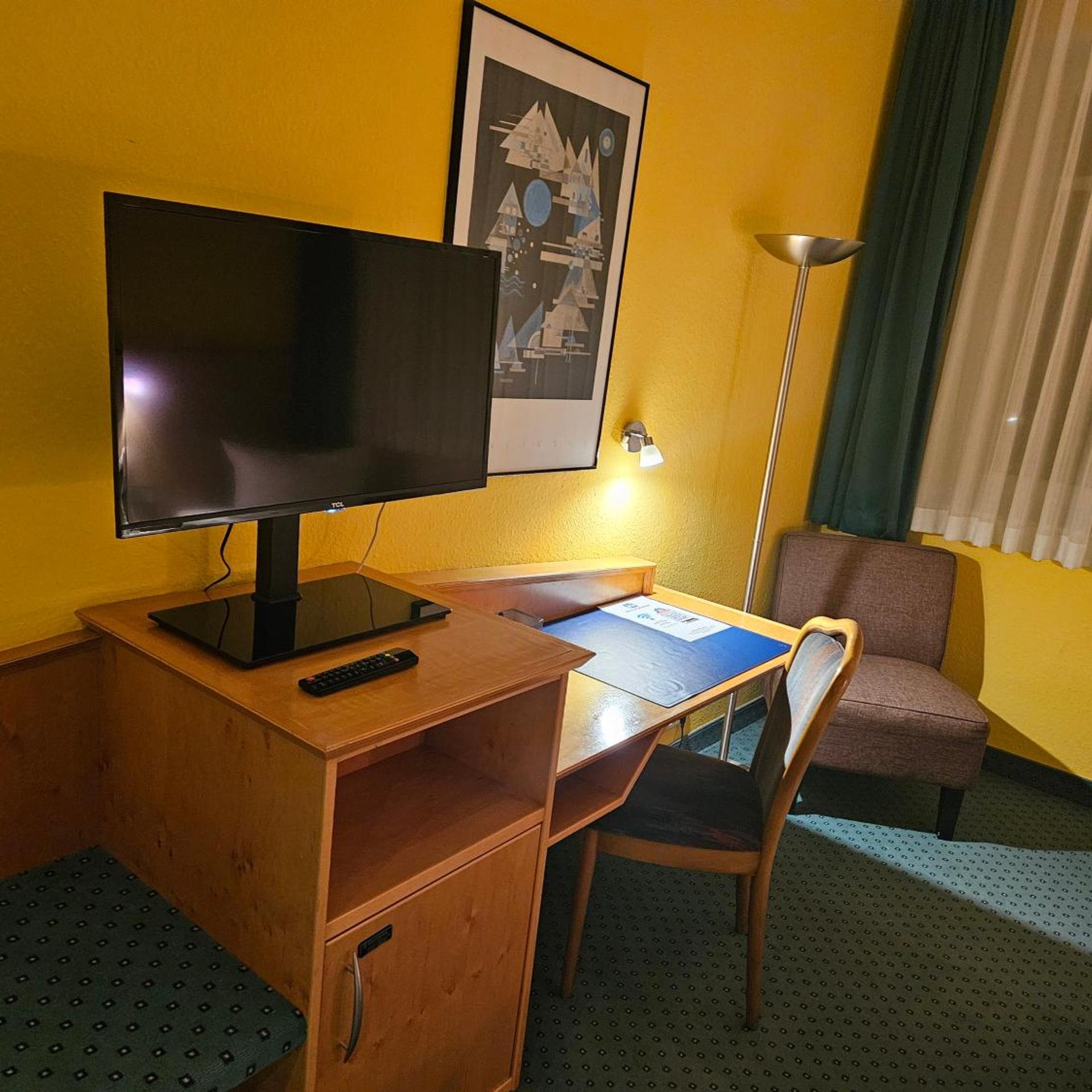 Hotel A2 24/37