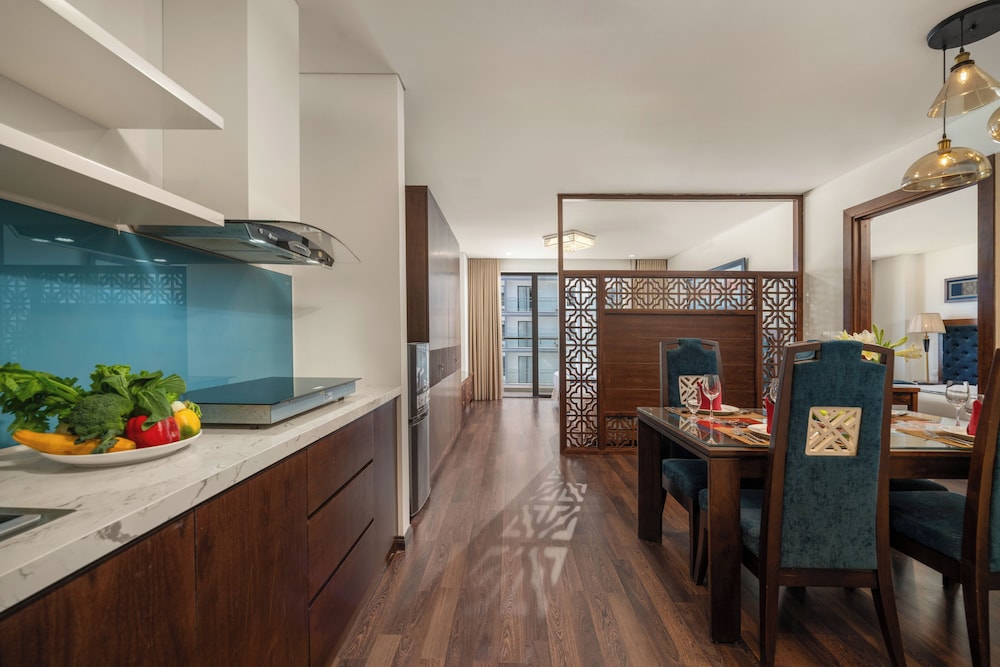 Balcona Hotel Da Nang 57/72