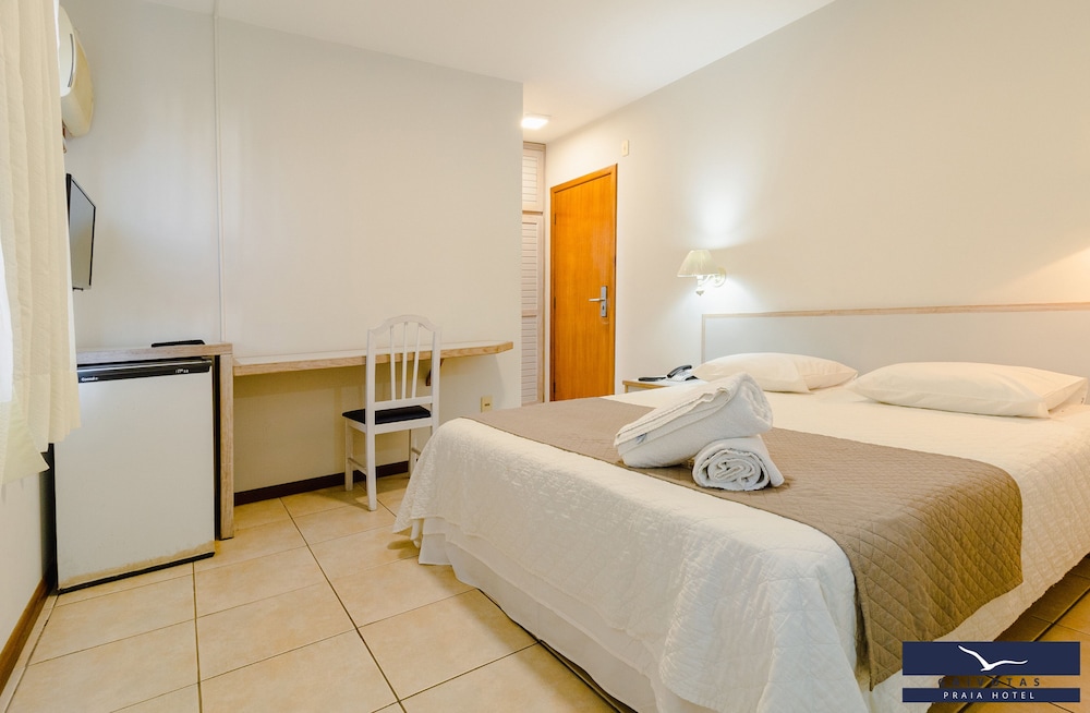 Gaivotas Praia Hotel 3/36