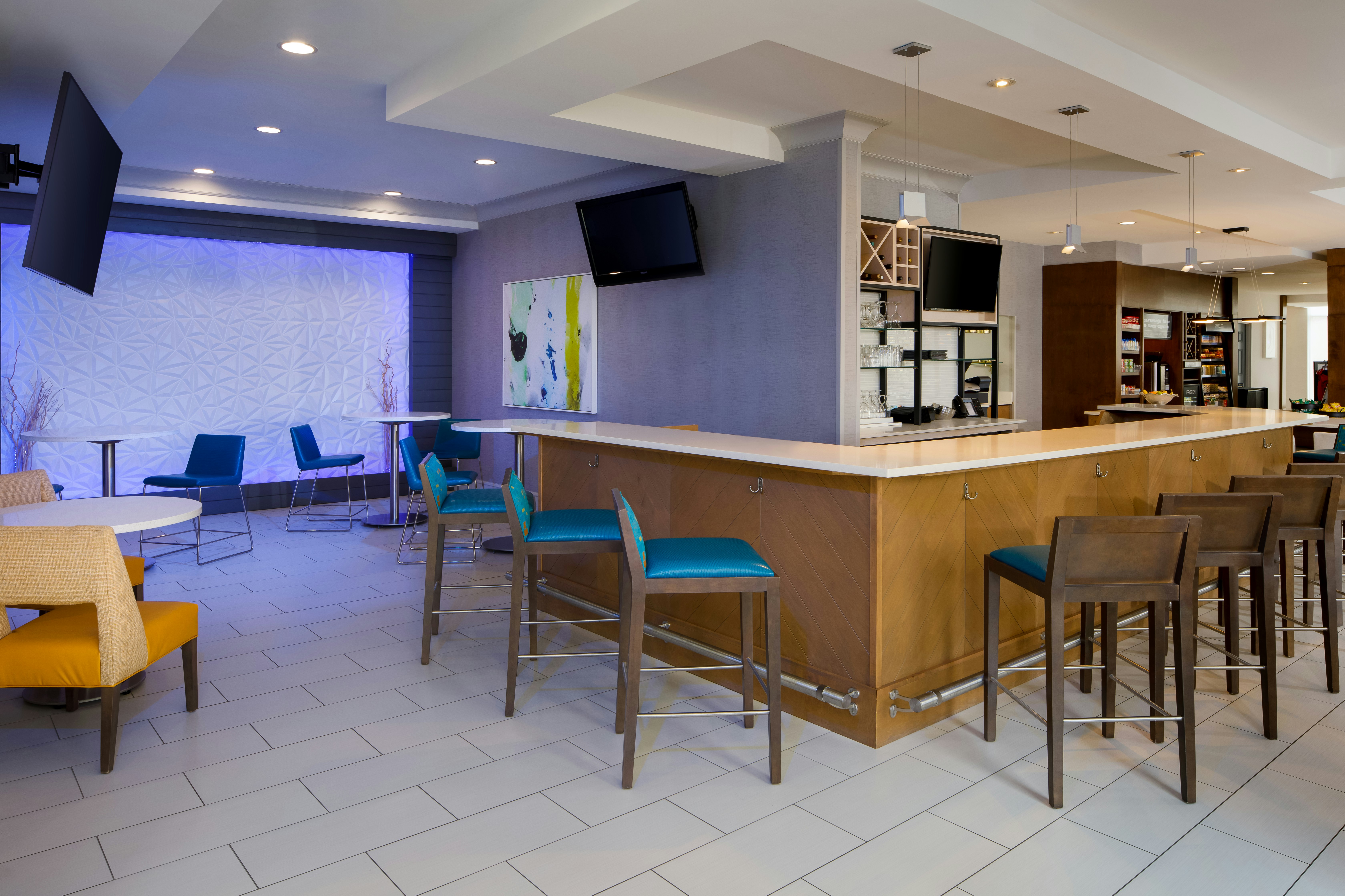 Hilton Garden Inn Cincinnati Blue Ash 12/21