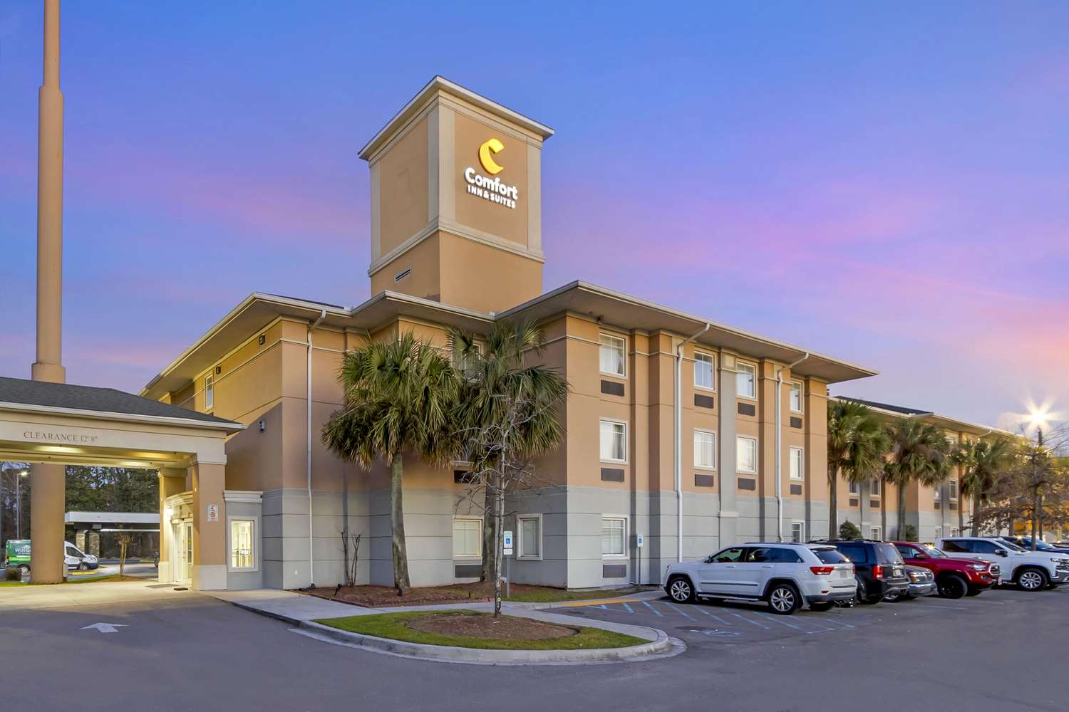Comfort Inn & Suites Charleston Airport Convention Center 39/41