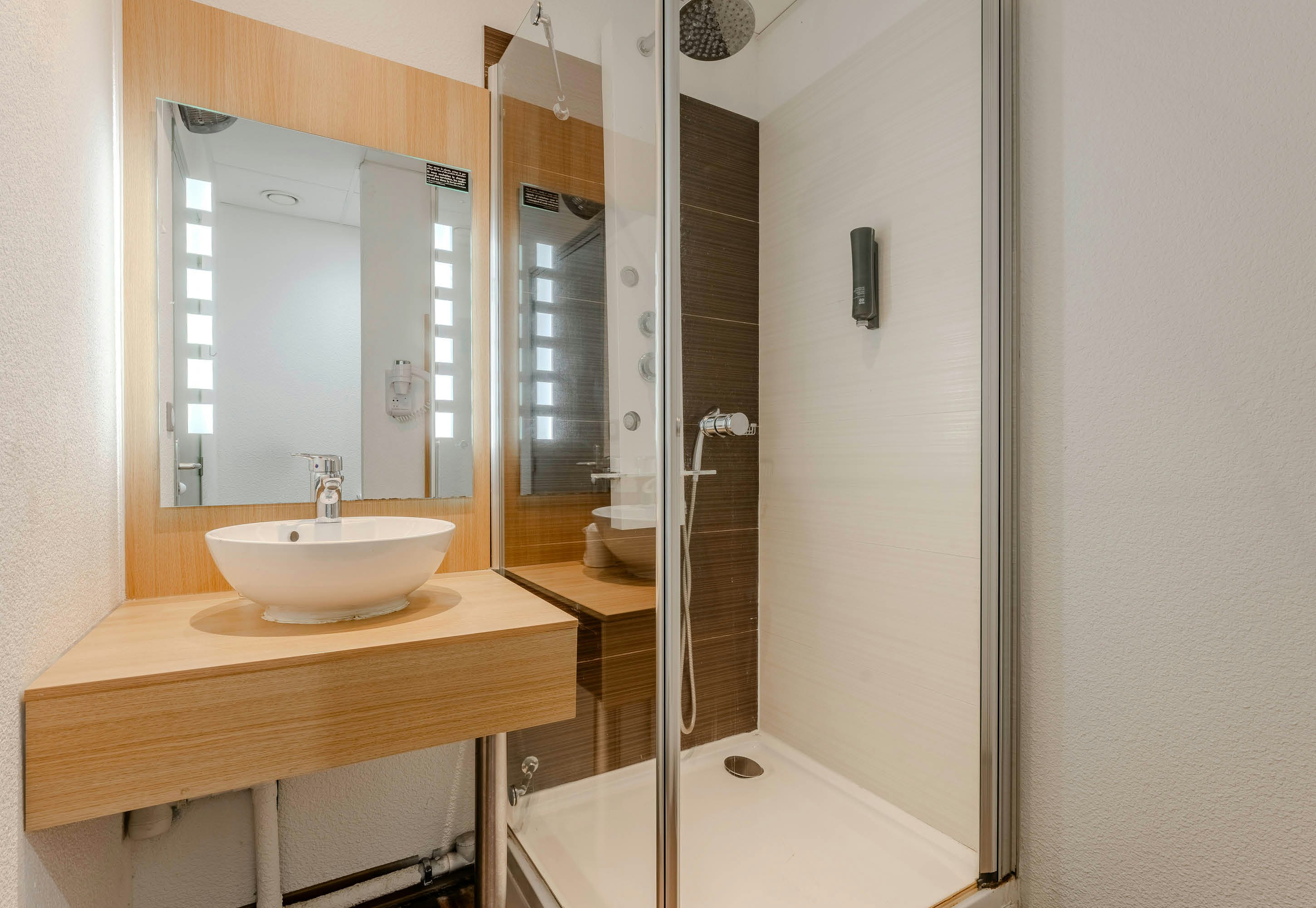 B&B HOTEL Cambrai 35/35