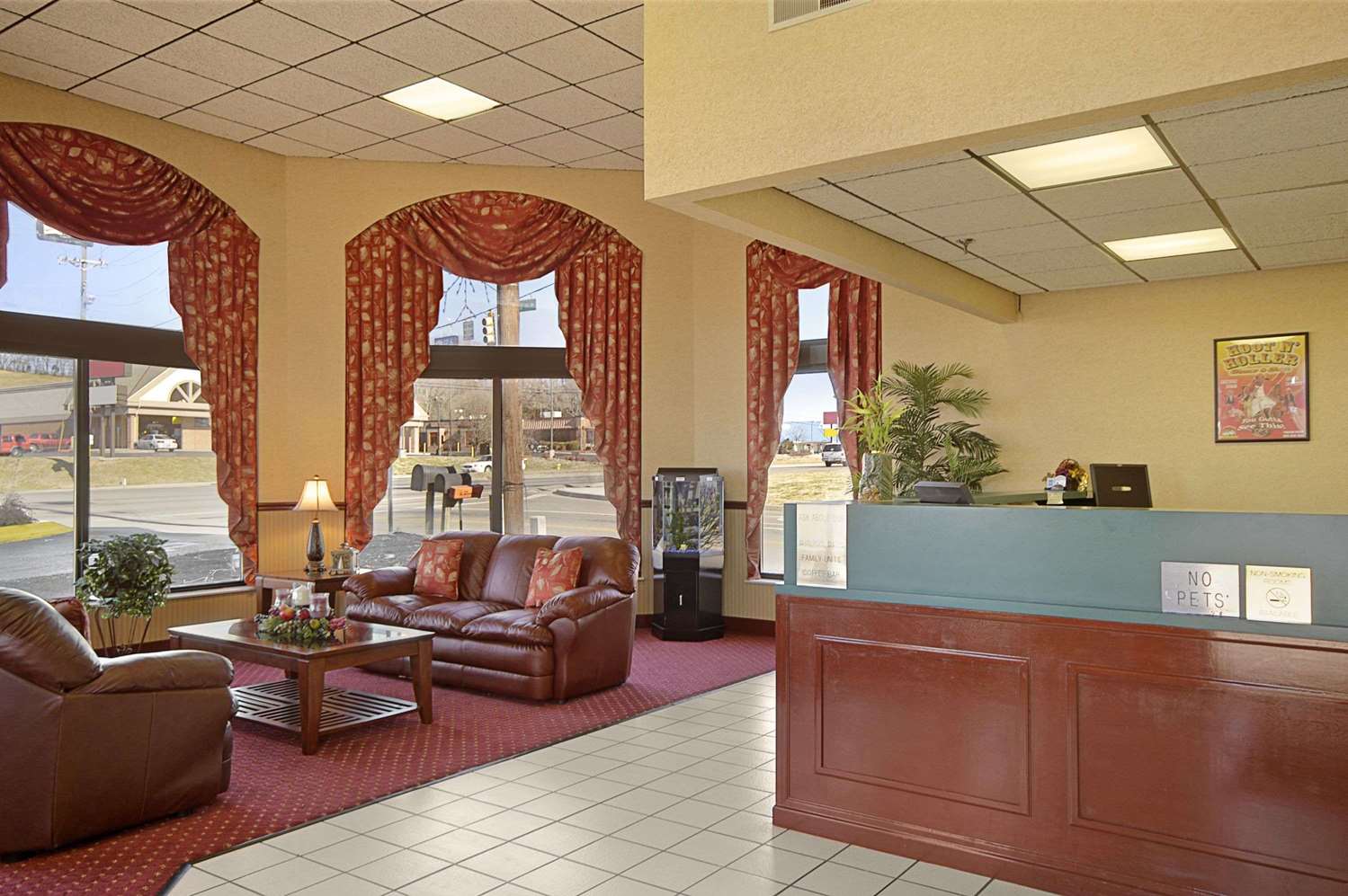 Days Inn by Wyndham Apple Valley Pigeon Forge/Sevierville 3/7
