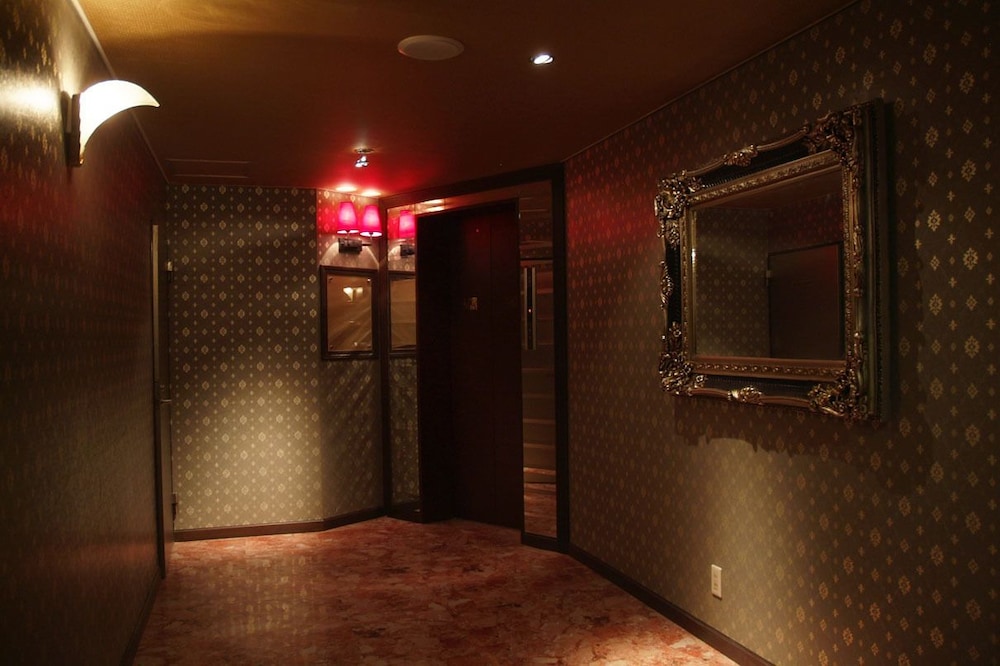 Hotel Mint -Adults Only 40/58
