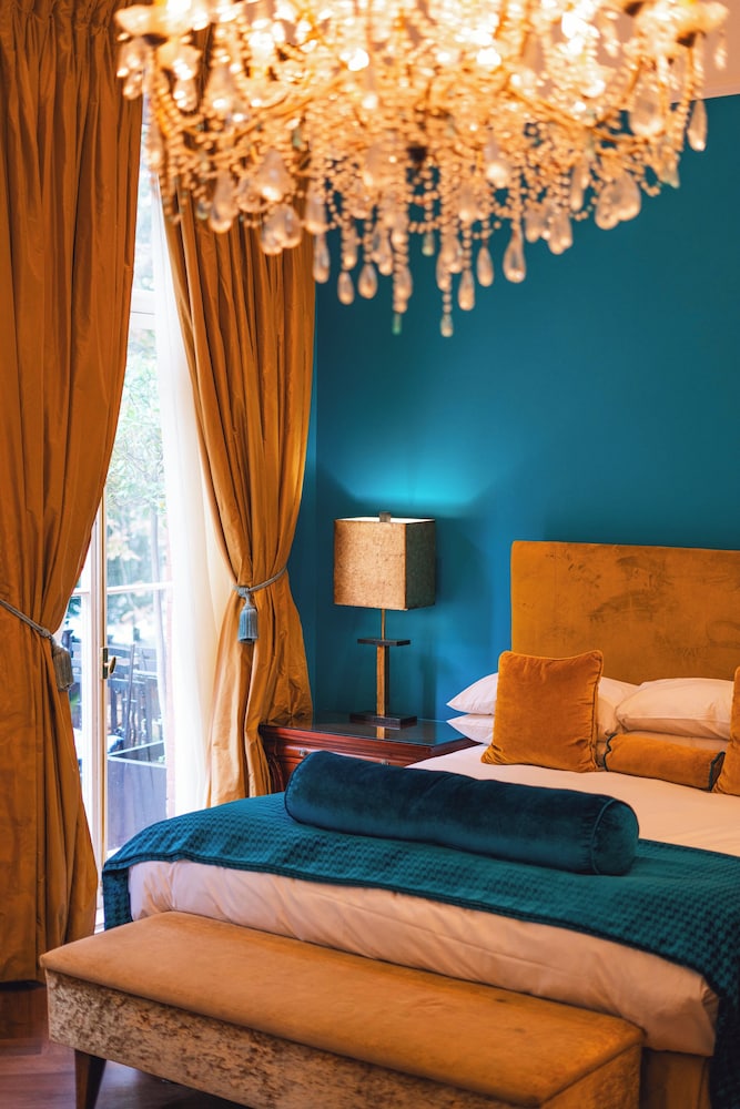 Twenty Nevern Square Hotel 24/49
