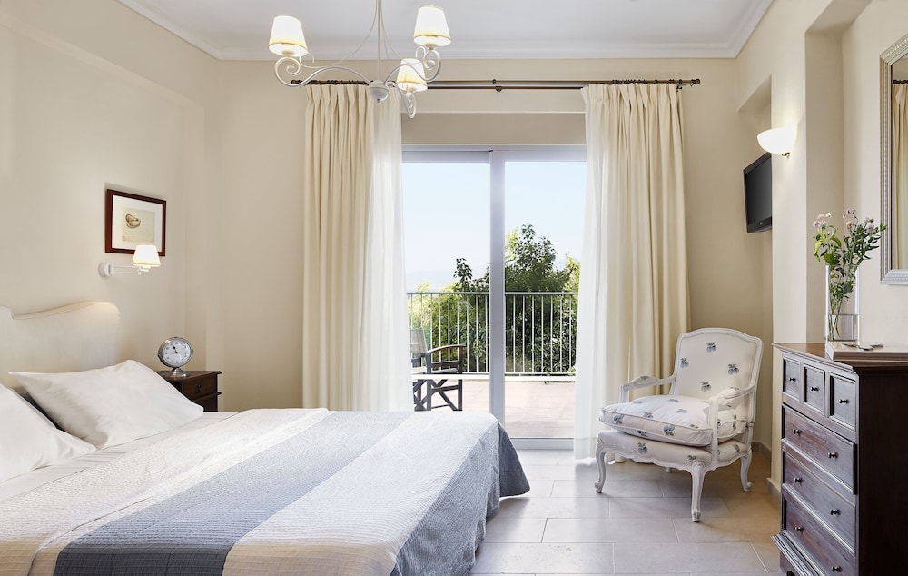 2 Bedrooms, House