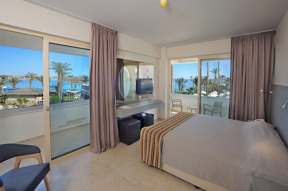 Executive, King Bed, Sea View, Sofa
