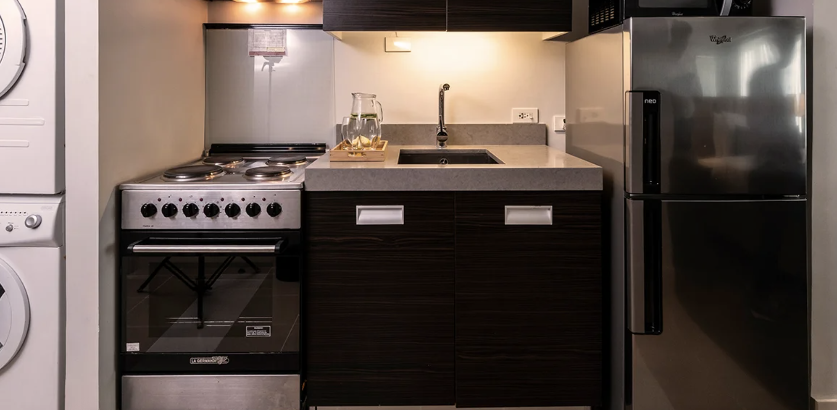 Aruga Apartments by Rockwell Hotel 3/4