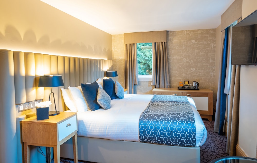 DELUXE, TWIN BEDS