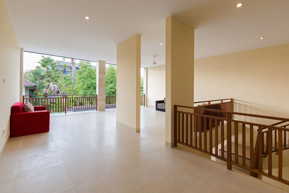 Kubu Petitenget Suite Seminyak 10/63