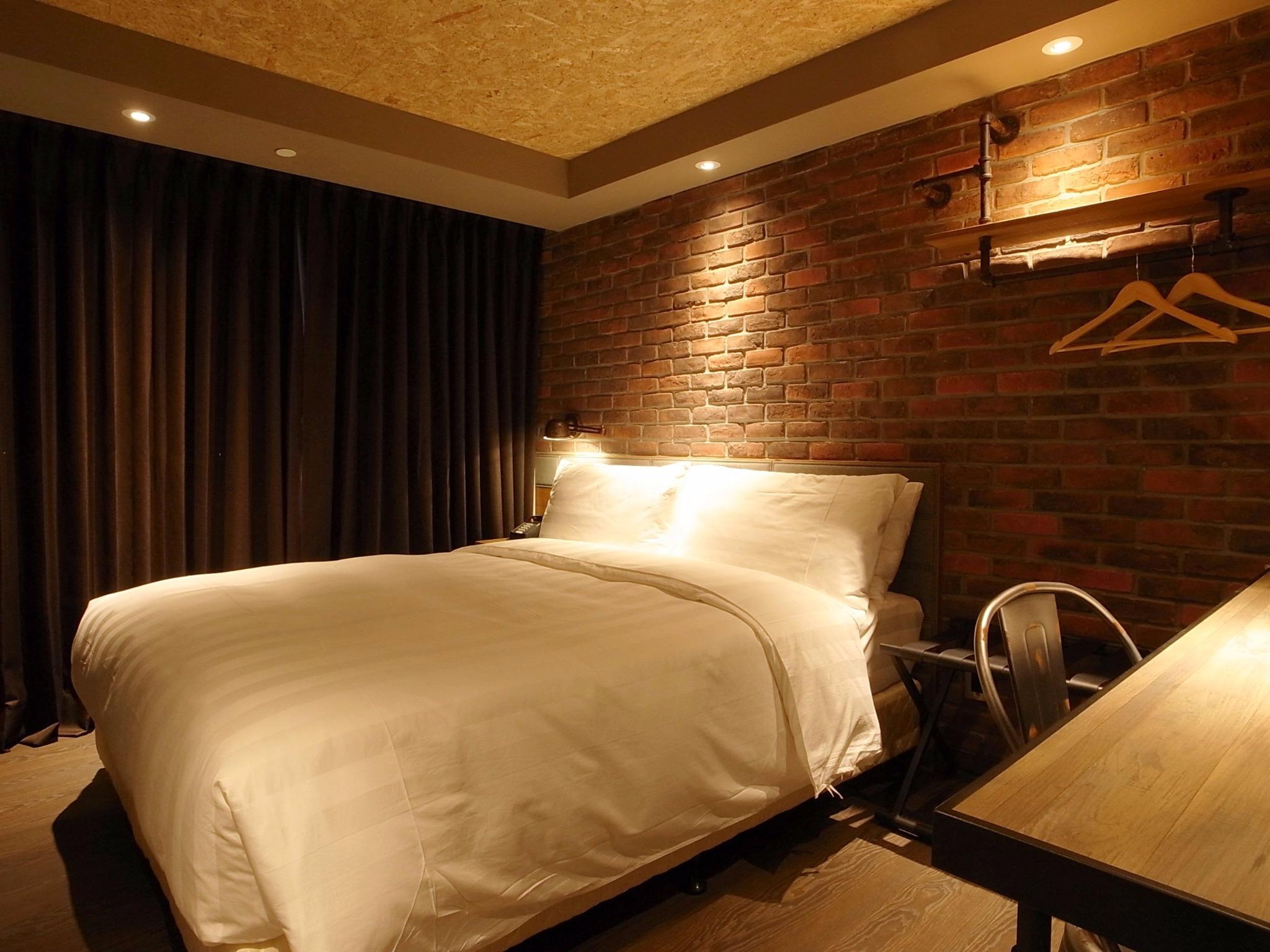 STANDARD, DOUBLE BED, NO WINDOW