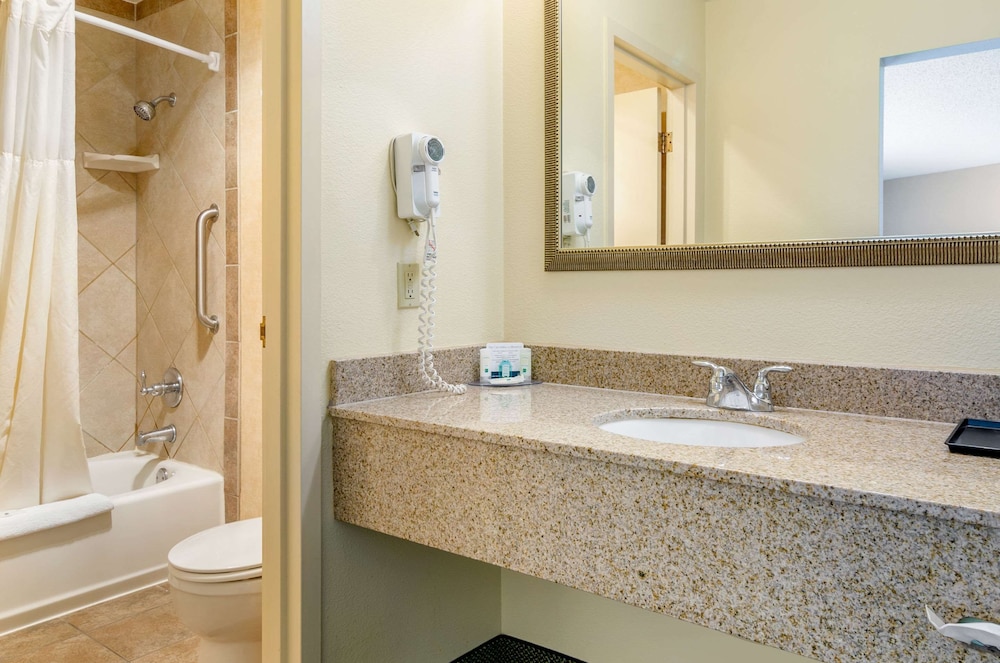 Comfort Suites Idaho Falls 46/50