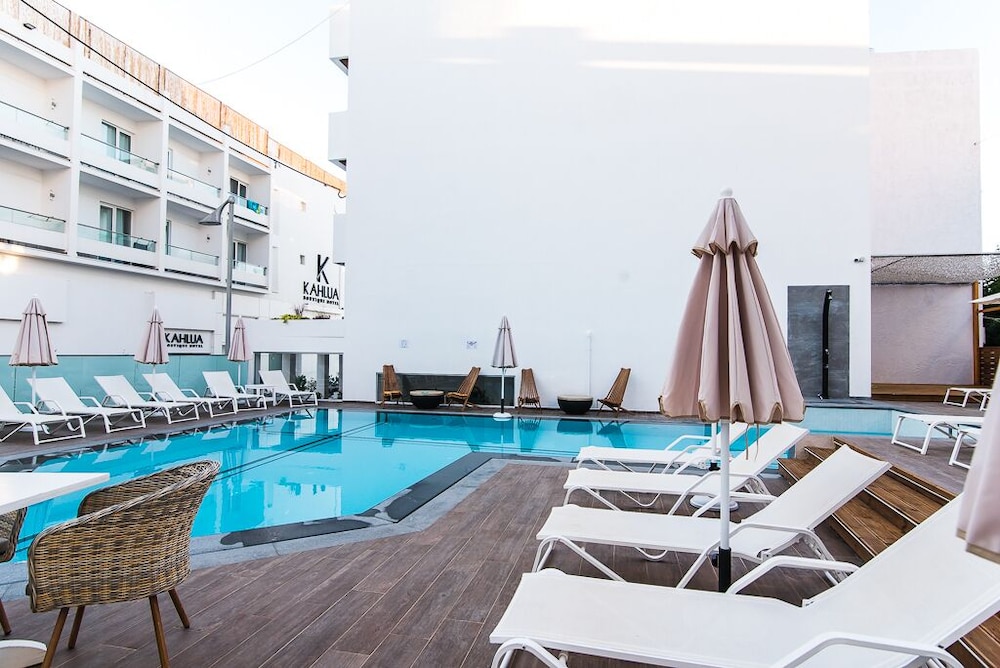 Kahlua Sea View Suites 59/67