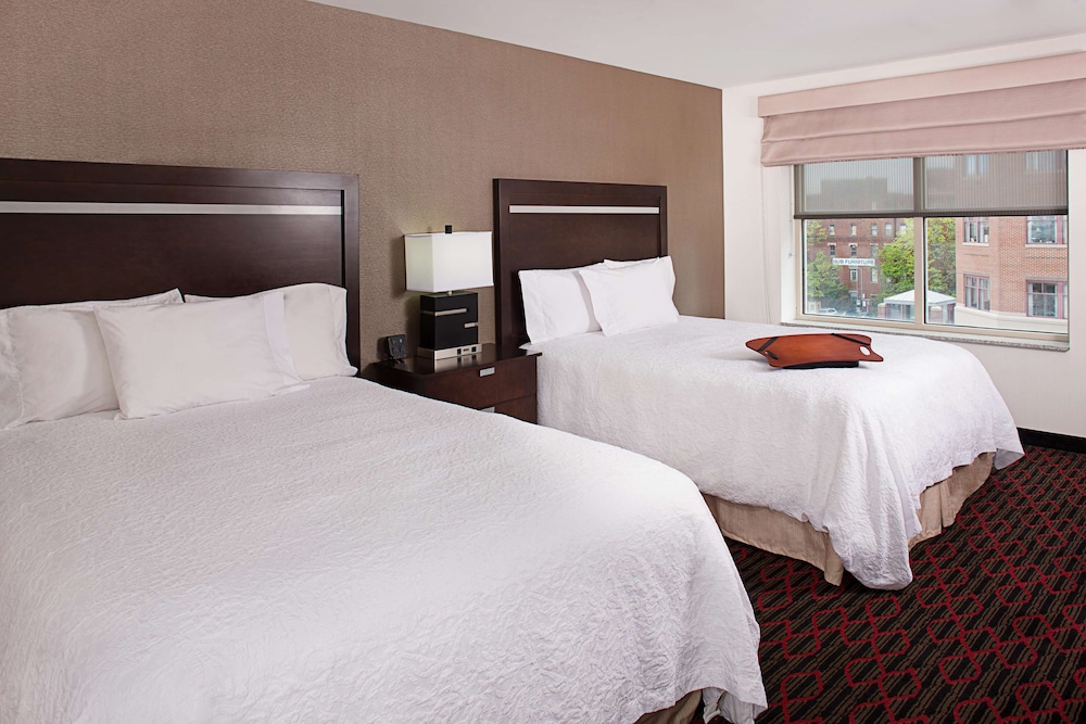 Hampton Inn Portland Downtown Waterfront 12/46