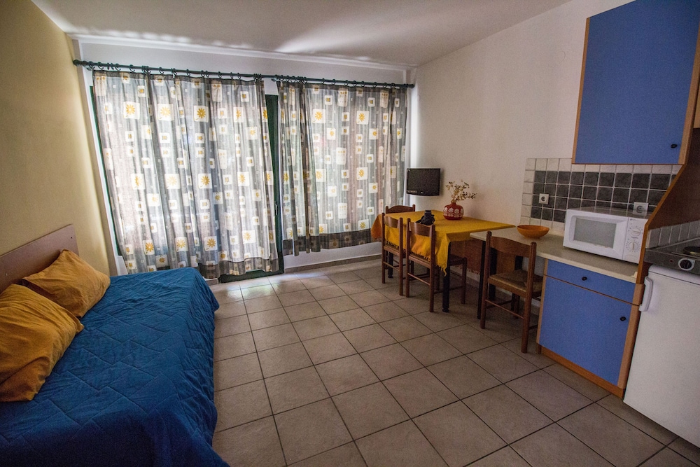 Nireas Studios And Apartments 17/42