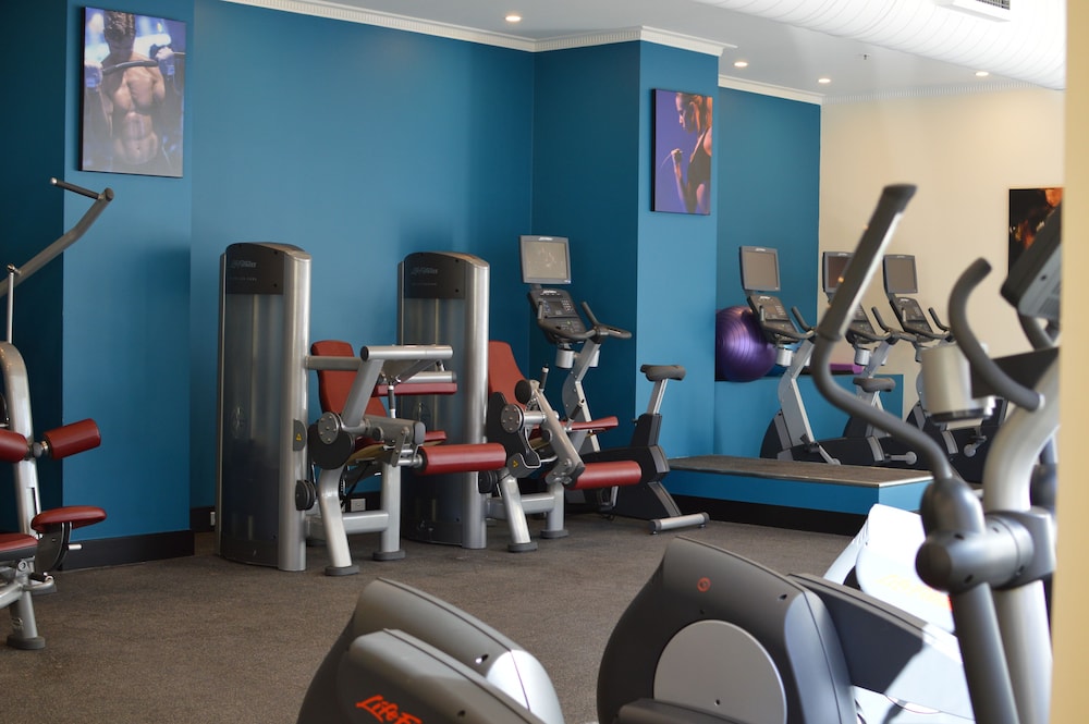 RYDGES WORLD SQUARE 37/66