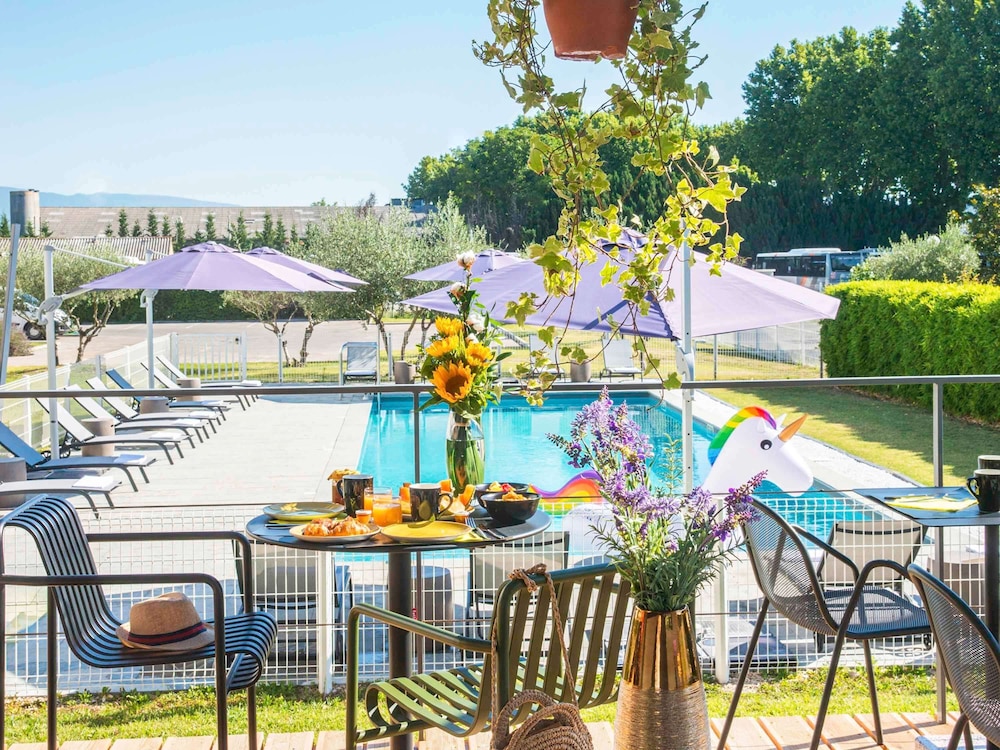 Ibis Styles Pertuis Luberon 34/44