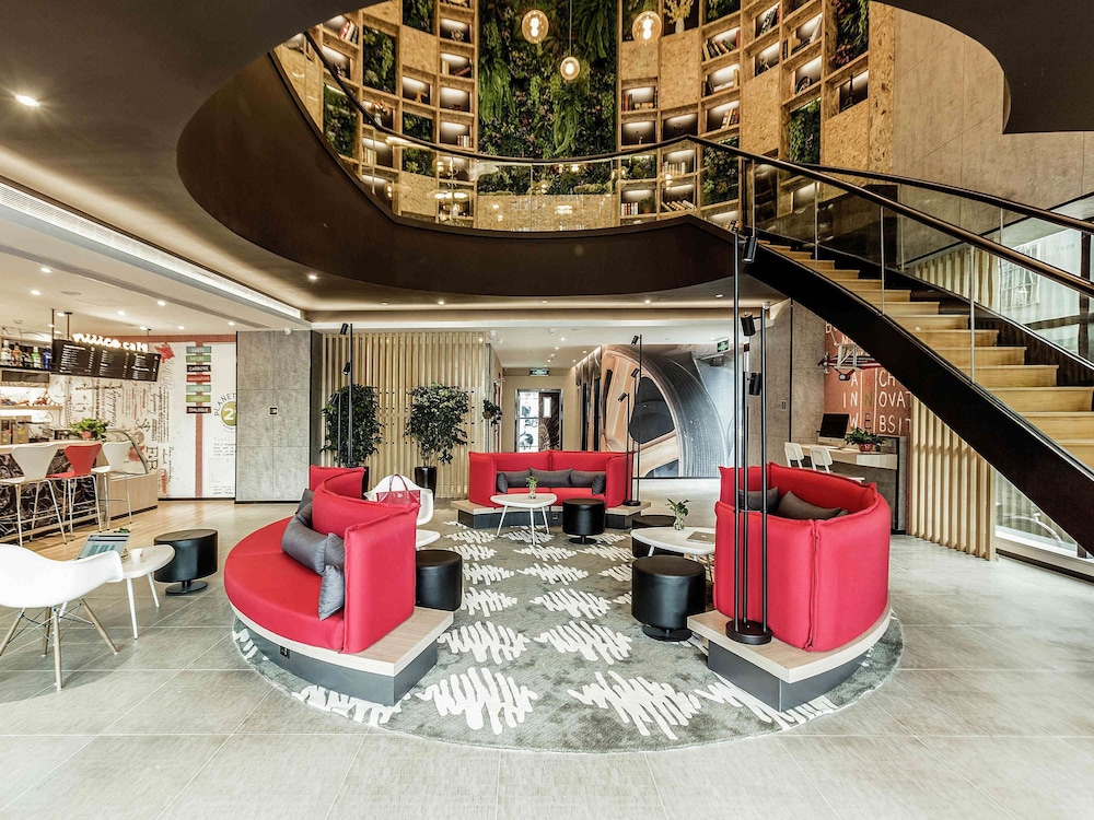 Ibis Zhengzhou Longhai Road 36/41
