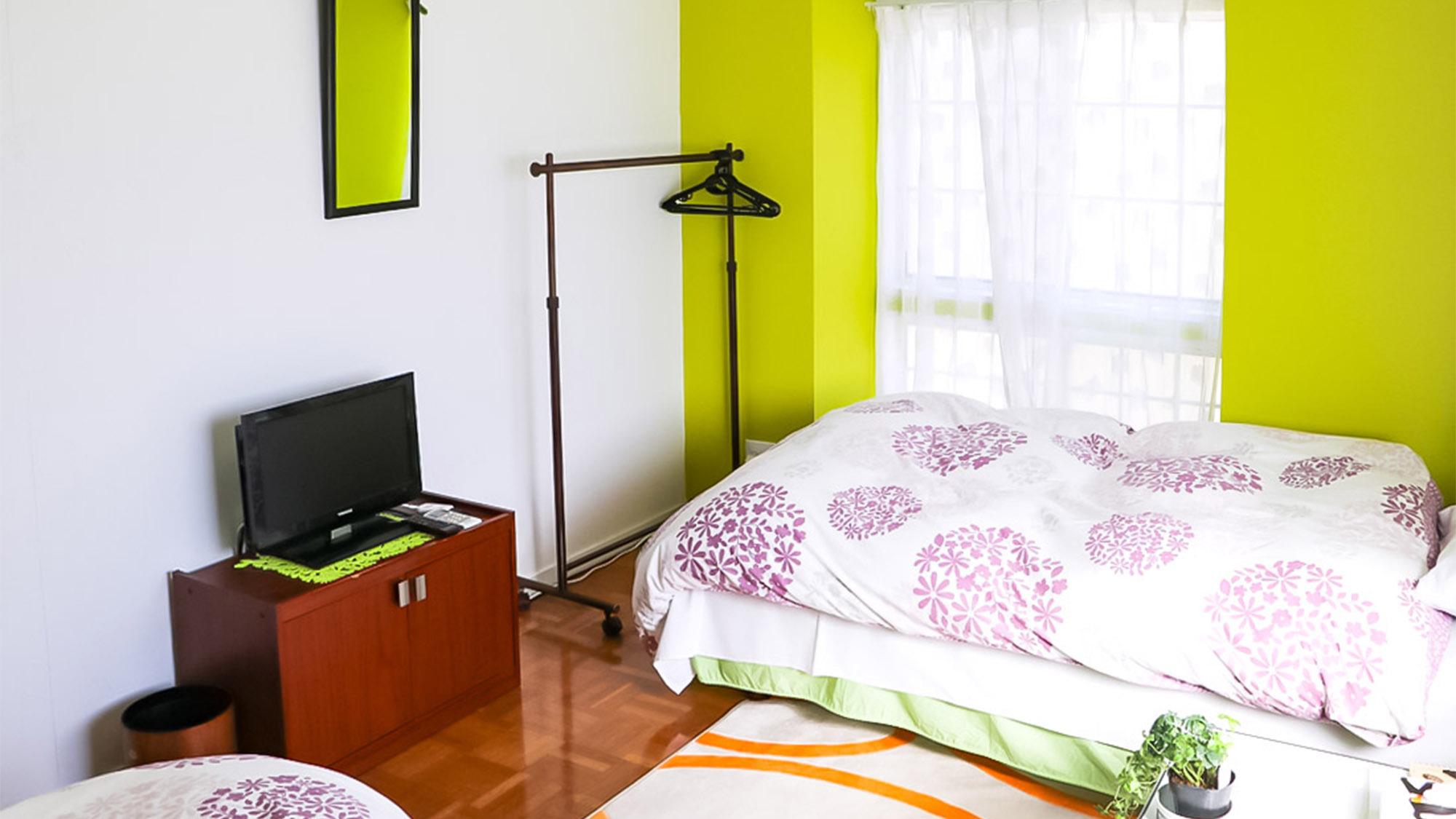 Female Only, Twin Beds