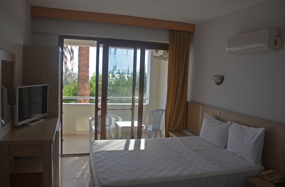 Dikelya Otel 15/50