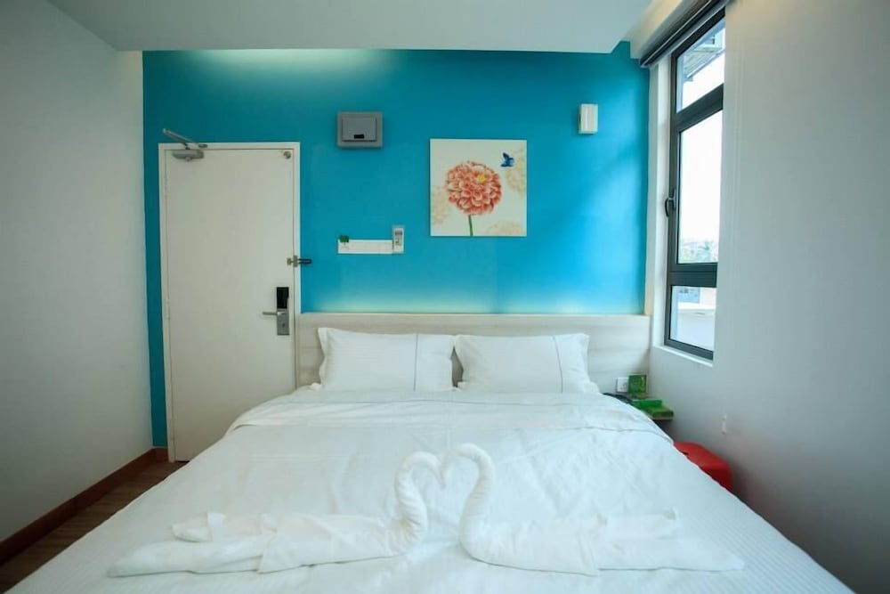 A+ Plus Boutique Hotel 11/23