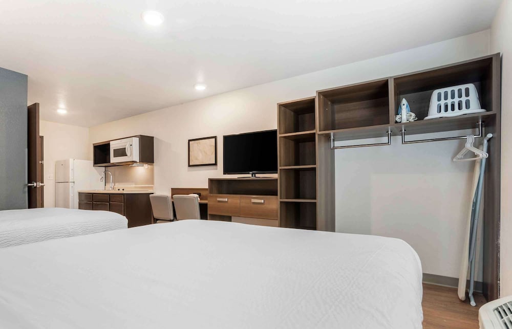 WoodSpring Suites New Orleans Airport 24/46