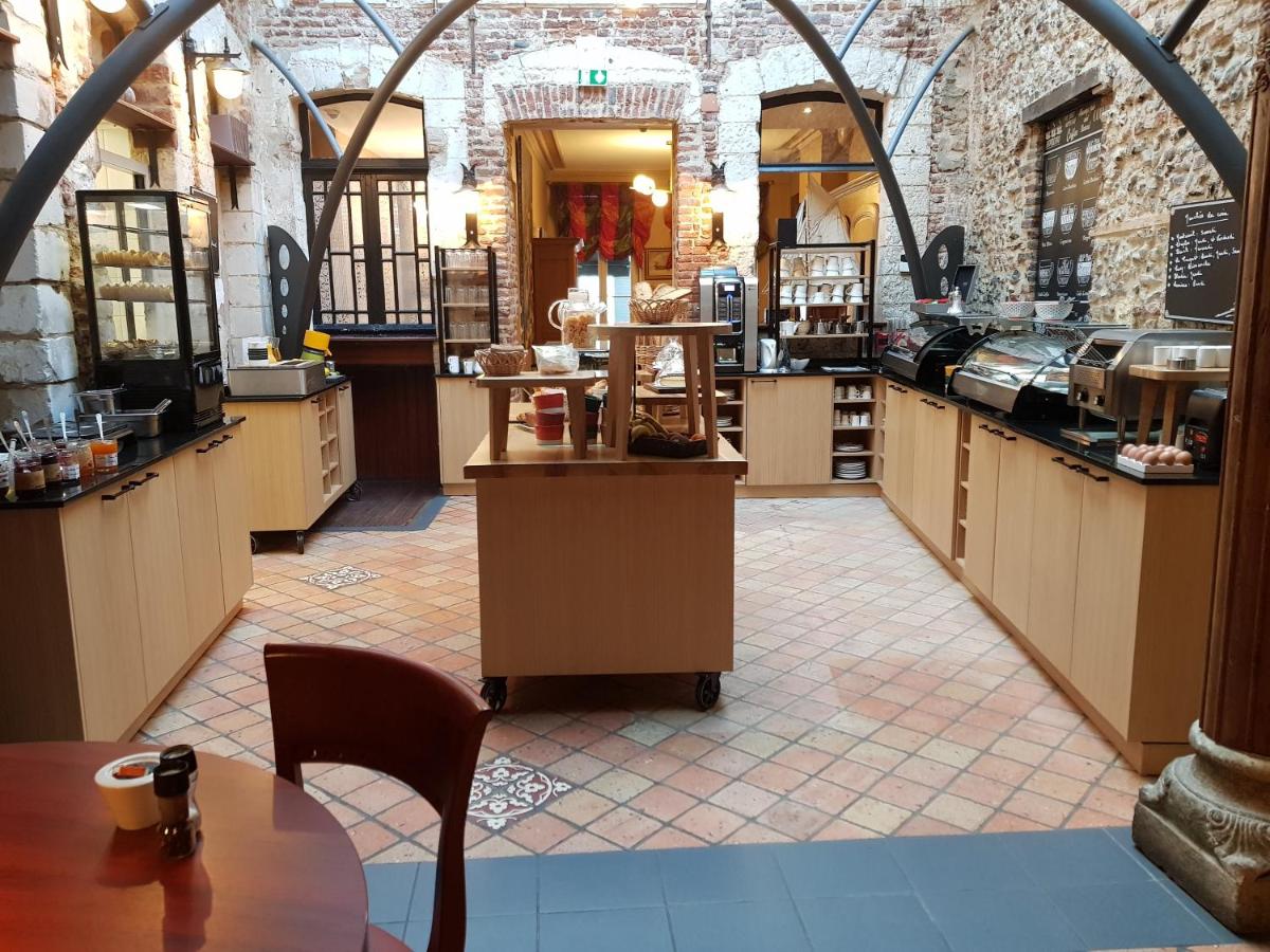 HOTEL LES HAUTS DE MONTREUIL LE PATIO 29/37