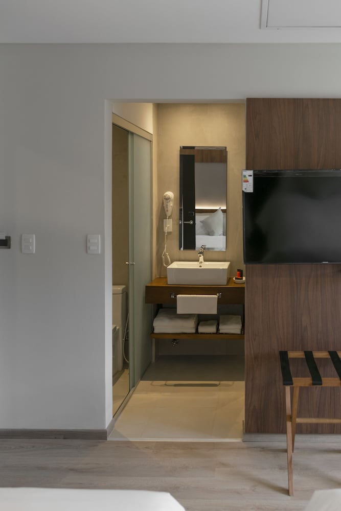 Five Hotel Asuncion 48/73