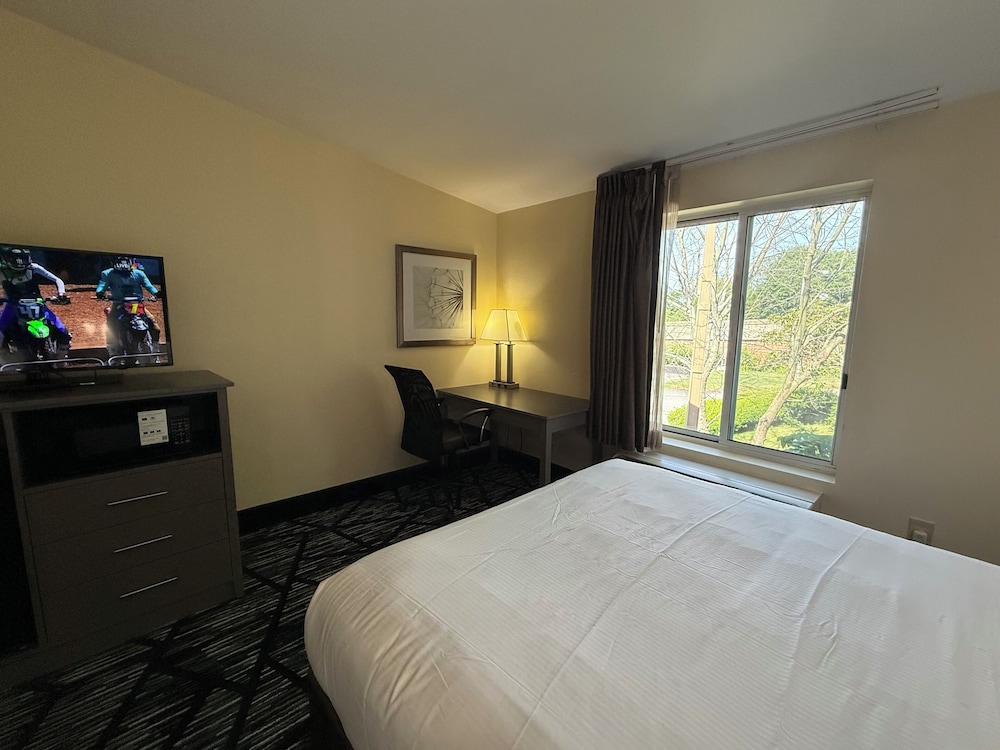 Baymont Inn And Suites Kingston Plymouth Bay 14/42