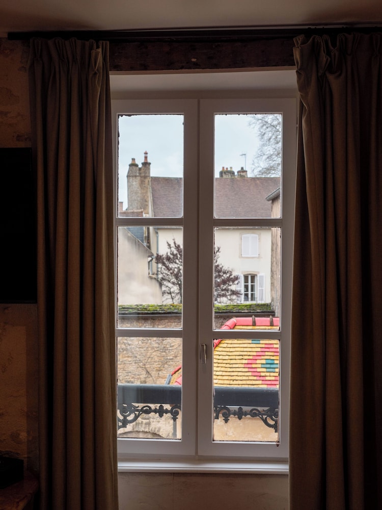 Hotel Des Remparts 39/67