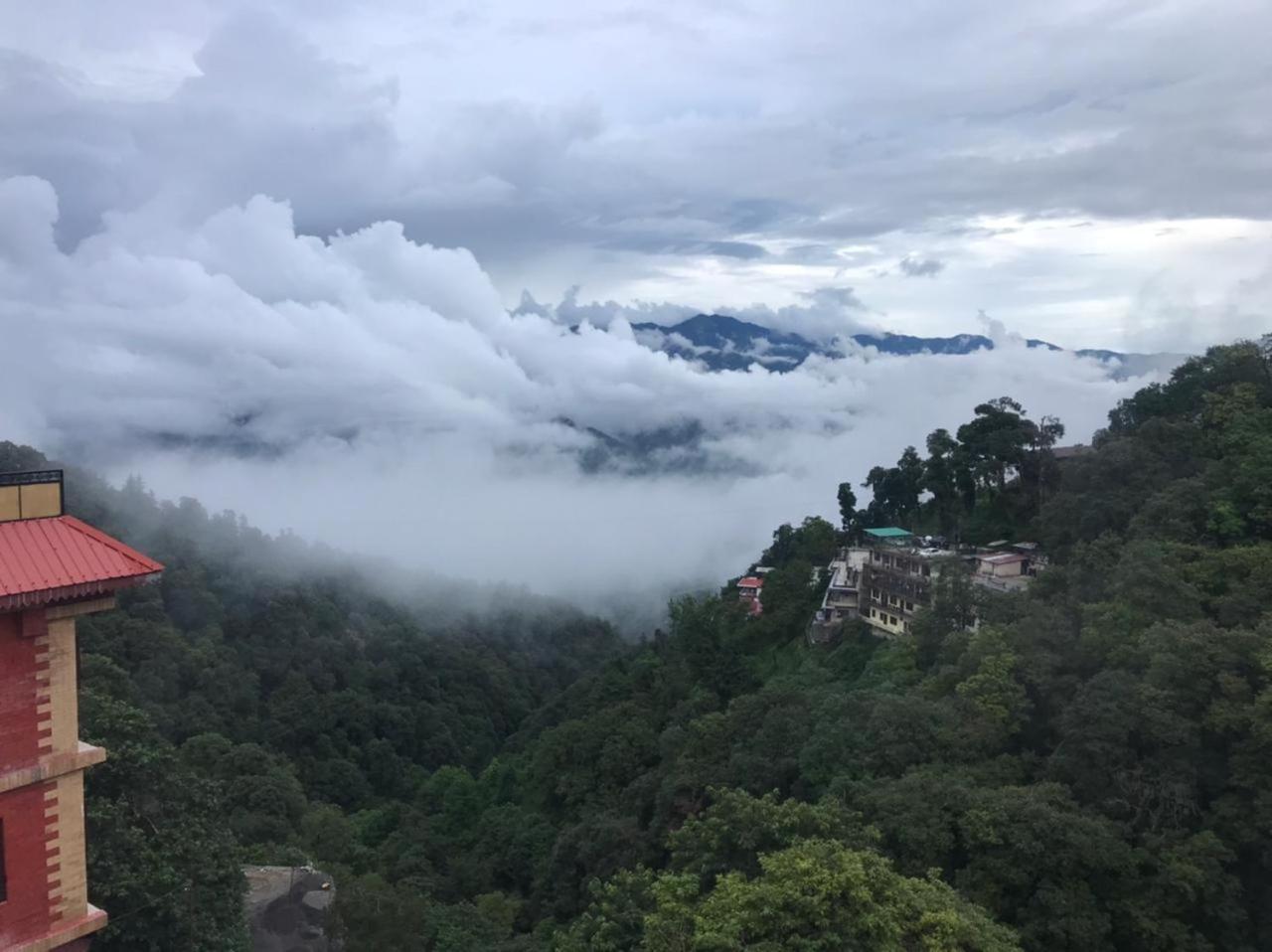 HOTEL VISHNU PALACE 47/55