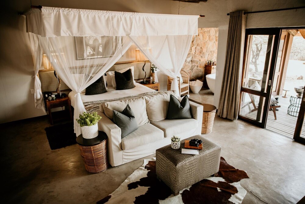 Nambiti Hills Private Game Lodge 27/50