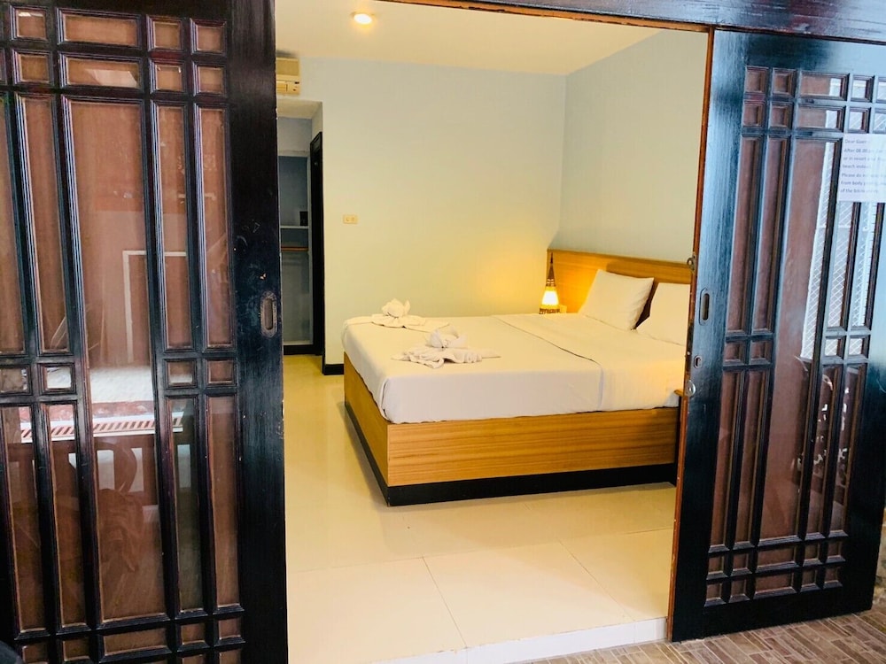 DELIGHT RESORT 32/71